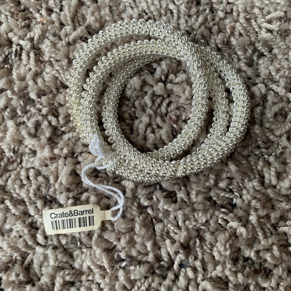 Crate and Barrel 3 Ring Napkin Rings Set of 10 - Picture 4 of 5